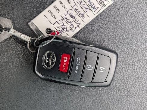 Used 2025 Toyota Camry SE w/ Multimedia Upgrade Package FWD image 31