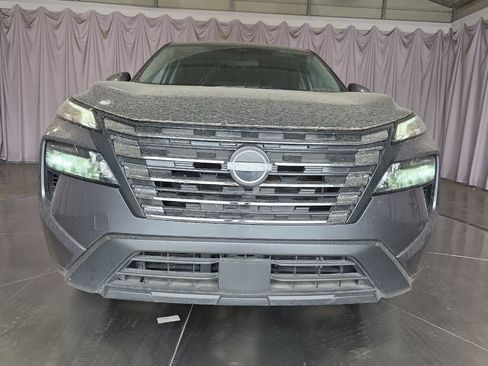 Used 2025 Nissan Rogue SV AWD/4WD image 11