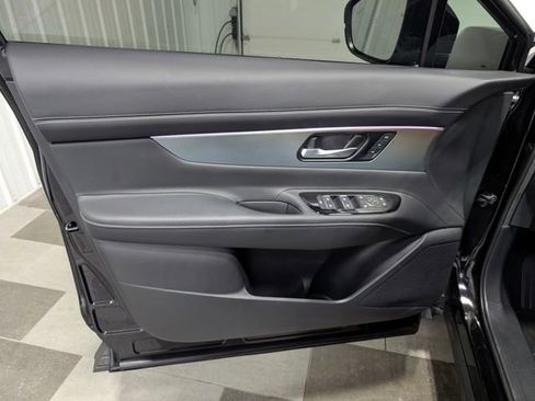 Used 2025 Nissan Murano SL AWD/4WD image 13