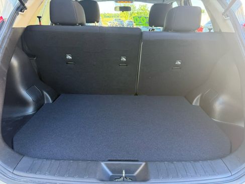 Used 2014 Nissan Juke S FWD image 6