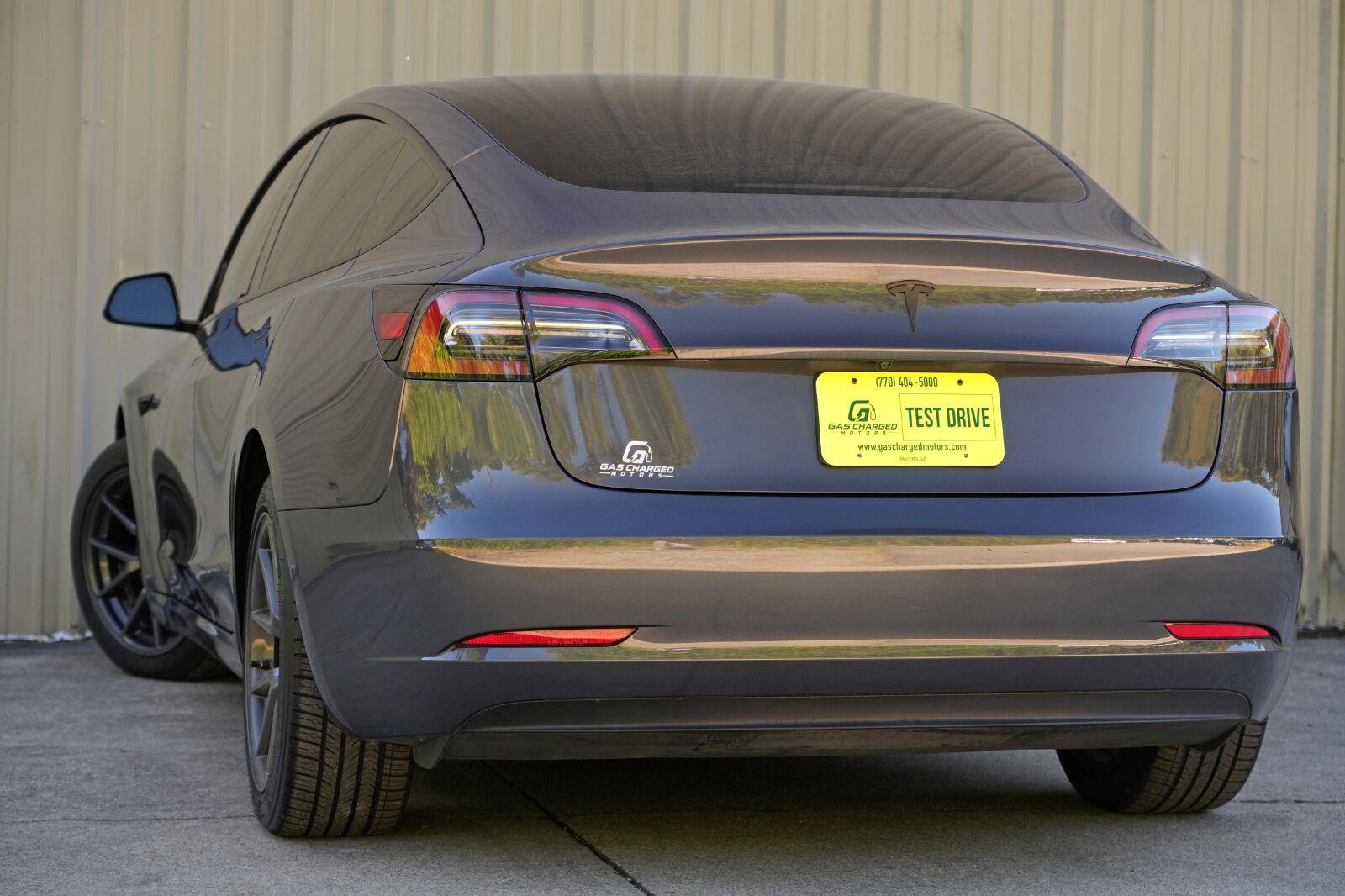 Used 2023 Tesla Model 3 Standard Range RWD image 6