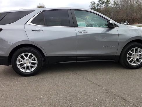 Used 2024 Chevrolet Equinox LT image 18