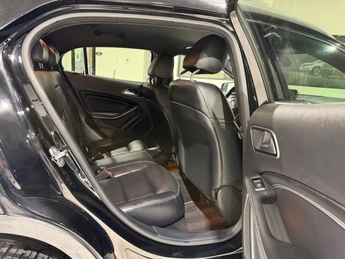 Used 2020 Mercedes-Benz GLA 250 image 14