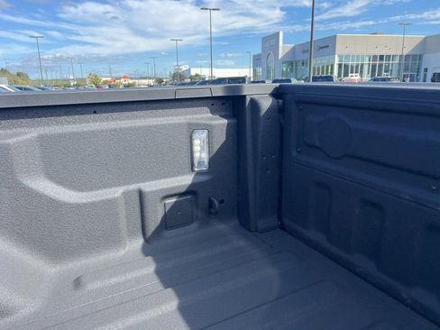 New 2025 Jeep Gladiator Sport image 35