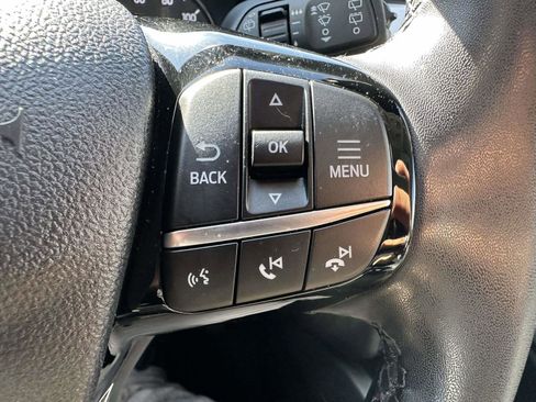 Used 2022 Ford Escape SEL image 19