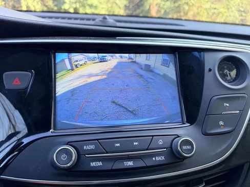 Used 2020 Buick Envision Preferred FWD image 11
