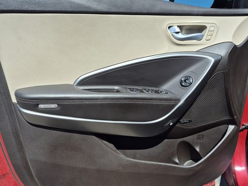 Used 2018 Hyundai Santa Fe AWD image 14