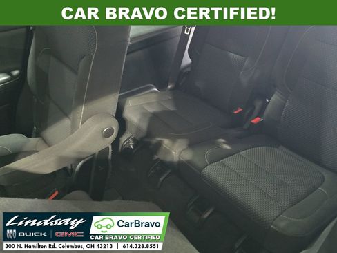 Certified 2023 GMC Acadia SLE w/ Driver Convenience Package image 23