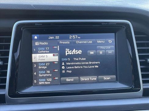 Used 2018 Hyundai Sonata Limited image 15