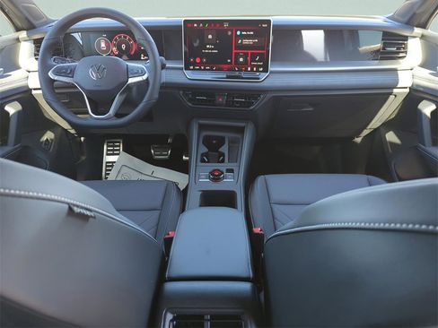 New 2026 Volkswagen Tiguan SE R-Line image 44