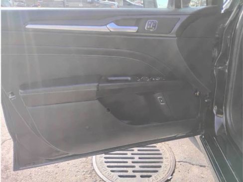 Used 2020 Ford Fusion Titanium FWD image 12