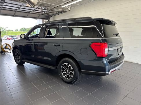 Used 2024 Ford Expedition XLT AWD/4WD image 5