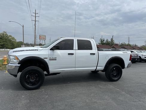 Used 2016 RAM 2500 Tradesman w/ Chrome Appearance Group image 4