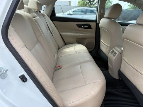Used 2015 Nissan Altima 2.5 SL w/ Technology Package FWD image 20