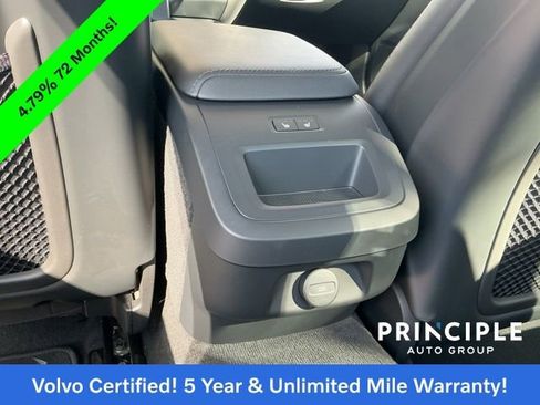 Certified 2025 Volvo S60 B5 Core image 29