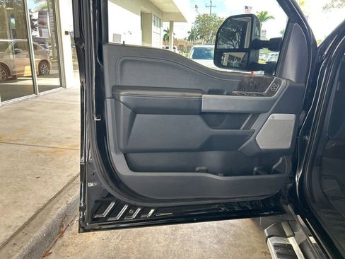 Used 2024 Ford F350 Lariat image 41
