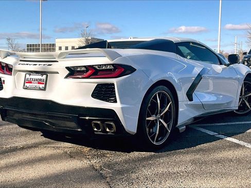 Used 2021 Chevrolet Corvette Stingray Preferred Conv w/ Z51 Performance Package image 11