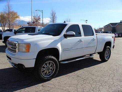 Used 2013 GMC Sierra 2500 Denali w/ Suspension Package, Off-Road image 1