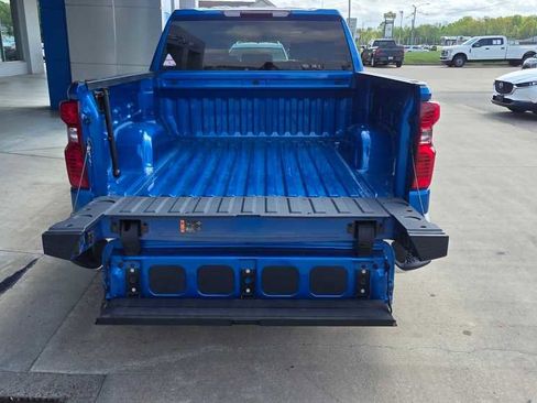 Used 2024 Chevrolet Silverado 1500 LT w/ Z71 Off-Road Package AWD/4WD image 12