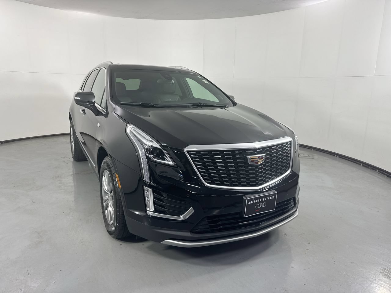 Used 2021 Cadillac XT5 Premium Luxury AWD/4WD image 3