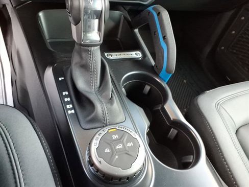 Used 2024 Ford Bronco Black Diamond image 22