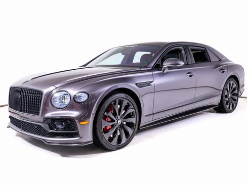 Used 2021 Bentley Flying Spur V8 image 1