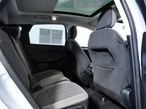 Certified 2022 Ford Escape SE w/ Convenience Package image 12