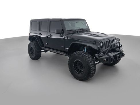Used 2007 Jeep Wrangler Unlimited Rubicon w/ PWR Convenience Group AWD/4WD image 3