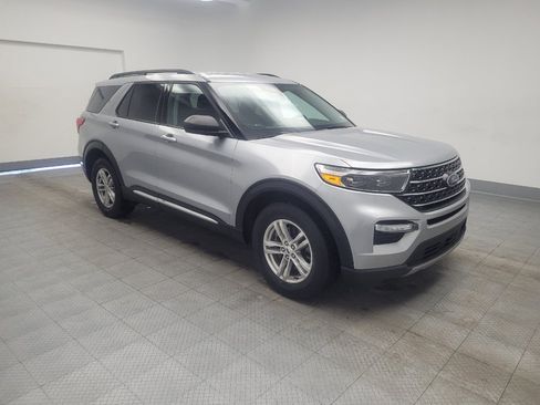 Used 2022 Ford Explorer XLT w/ Equipment Group 202A image 11