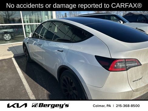 Used 2020 Tesla Model Y Long Range image 2
