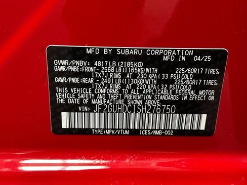 Used 2025 Subaru Crosstrek 2.5i Premium AWD/4WD image 37