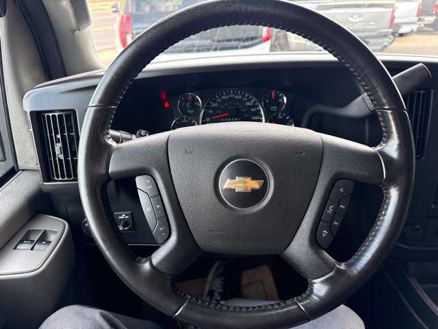 Used 2023 Chevrolet Express 3500 w/ Power Convenience Package RWD image 19