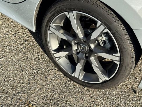 Used 2025 Honda Civic Sport image 4