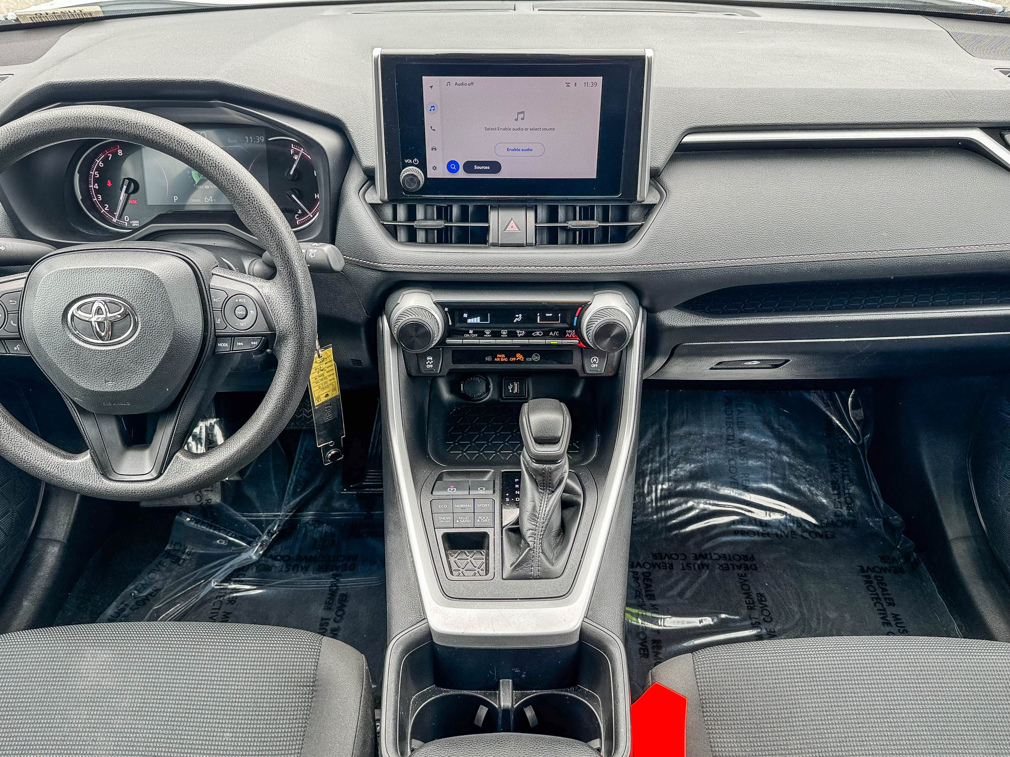 Used 2025 Toyota RAV4 LE AWD/4WD image 13