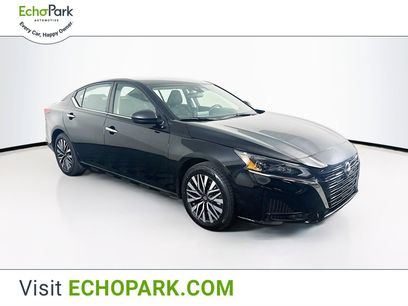 Used 2024 Nissan Altima 2.5 SV