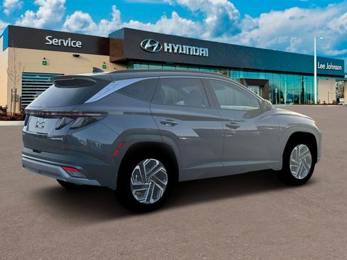 New 2026 Hyundai Tucson Limited image 8