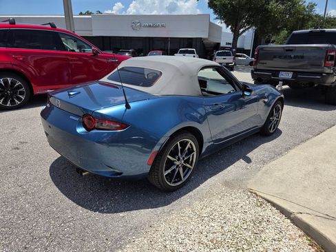 Used 2020 MAZDA MX-5 Miata Grand Touring RWD image 13