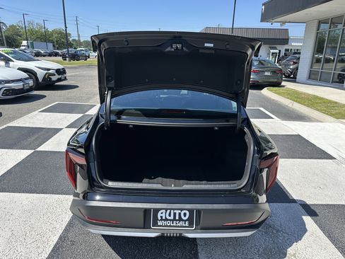 Used 2025 Kia K4 LXS image 10