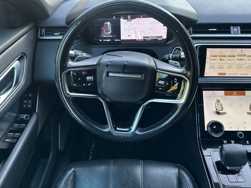 Used 2021 Land Rover Range Rover Velar R-Dynamic S image 28