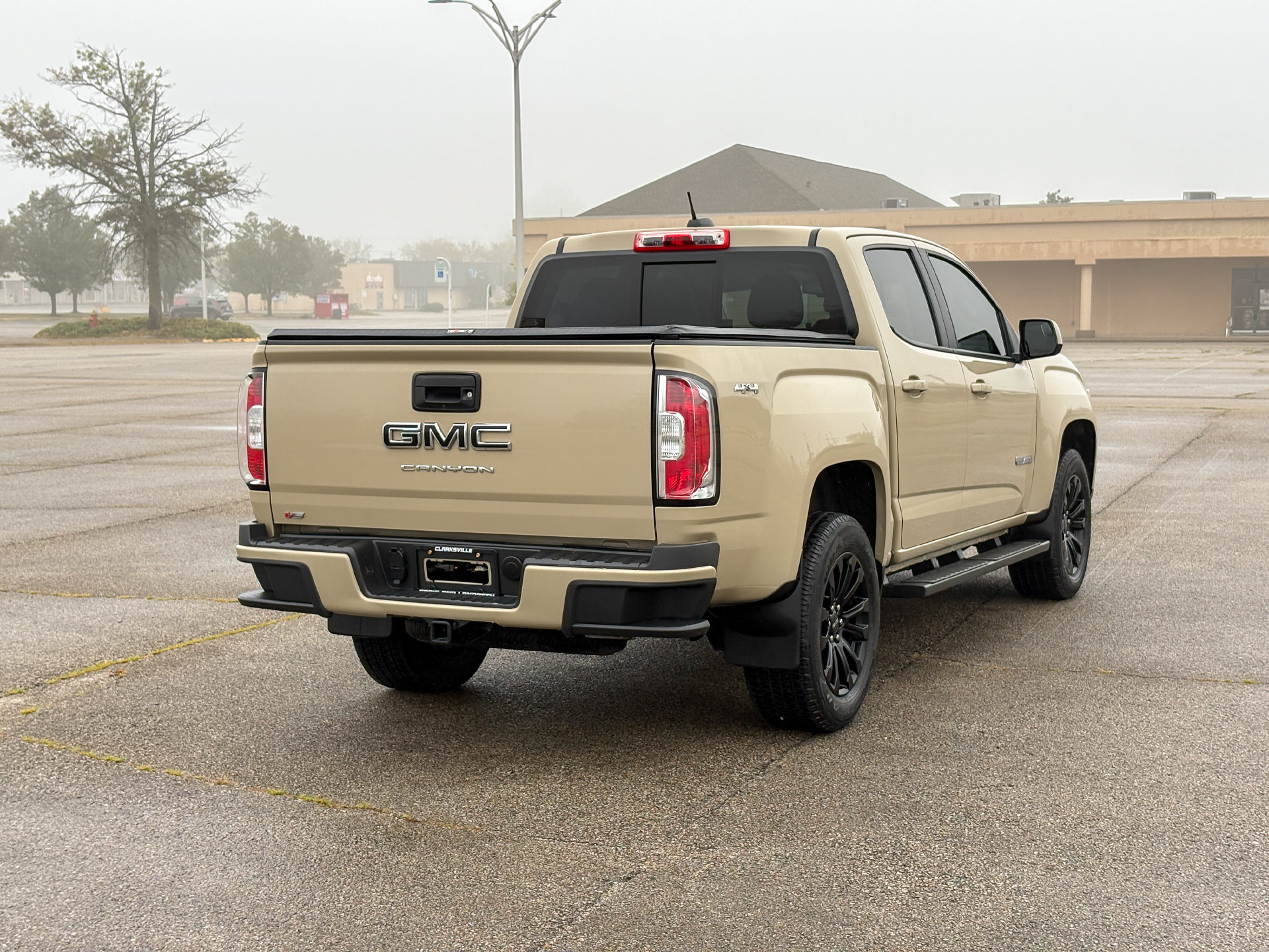 Used 2022 GMC Canyon Elevation w/ Elevation Premium Package AWD/4WD image 8
