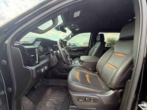 Used 2023 GMC Sierra 1500 AT4 AWD/4WD image 3