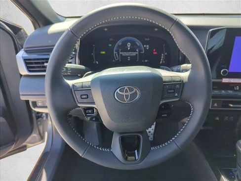 New 2026 Toyota Camry SE FWD image 11