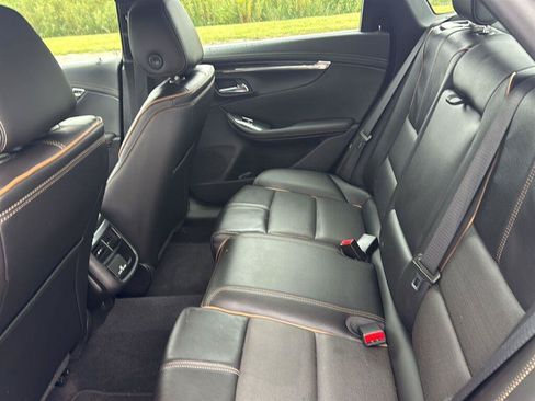 Used 2018 Chevrolet Impala Premier FWD image 12