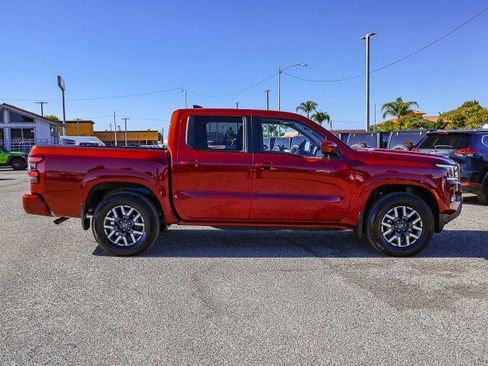 Used 2024 Nissan Frontier SL w/ Technology Package image 3