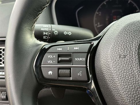 Used 2022 Honda Civic Sport image 28