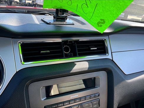 Used 2013 Ford Mustang Premium w/ Comfort Pkg image 31