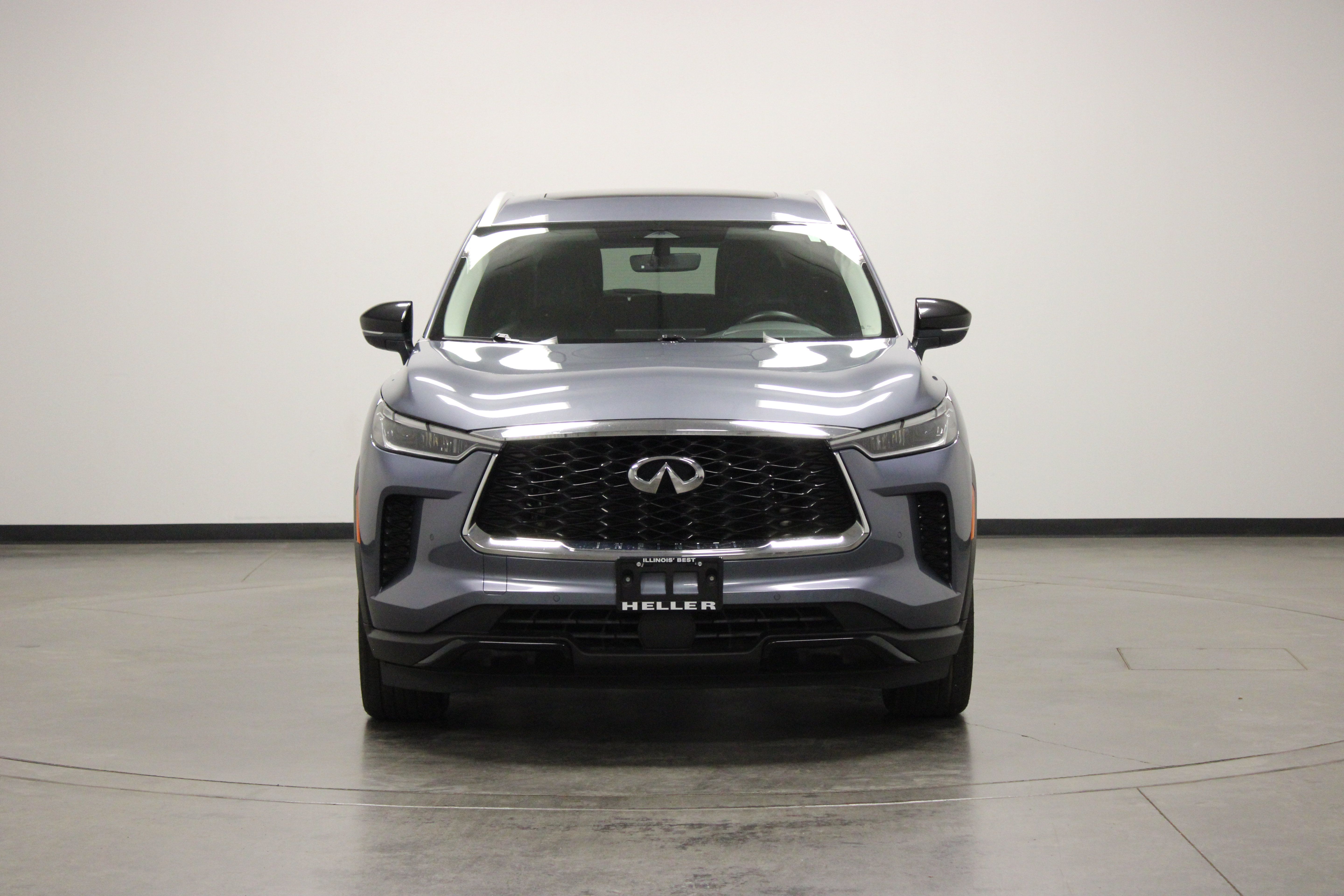 Used 2024 INFINITI QX60 Luxe AWD/4WD image 3