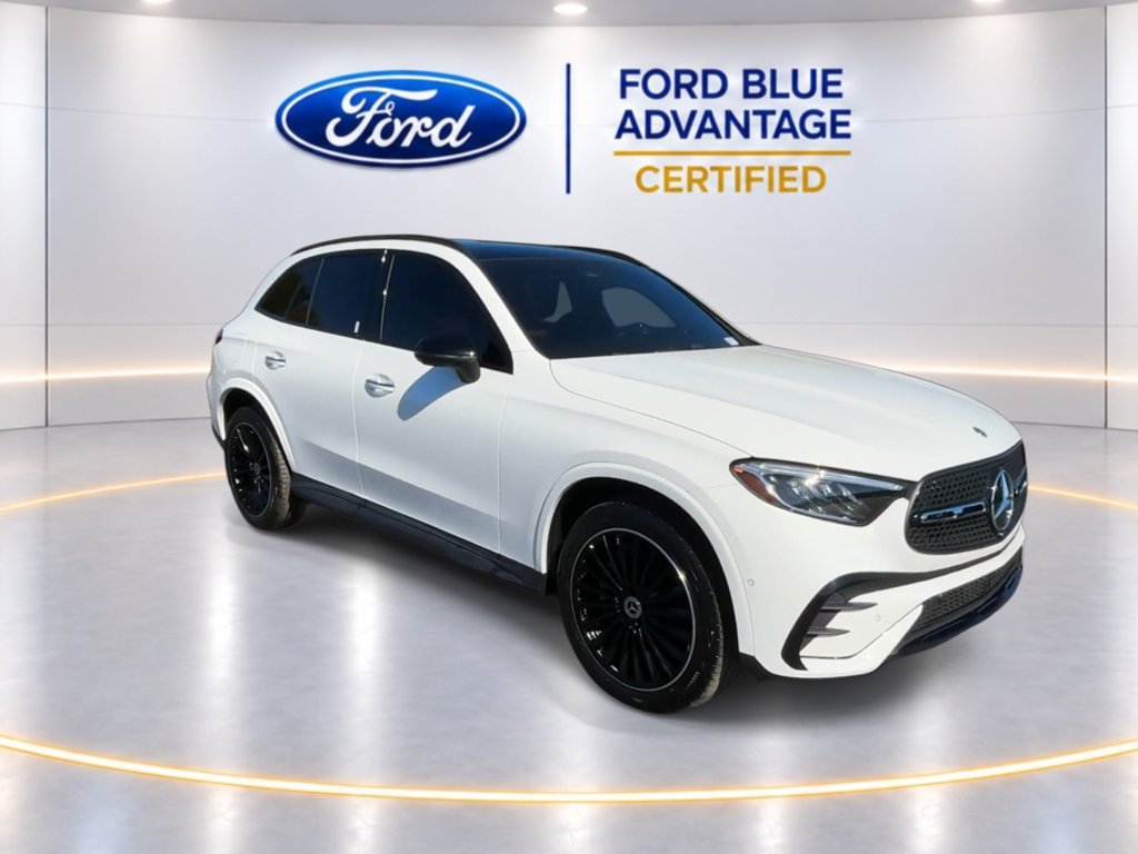 Used 2025 Mercedes-Benz GLC 300 image 3