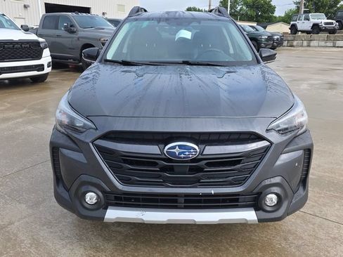 Used 2023 Subaru Outback Limited AWD/4WD image 8