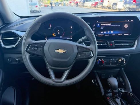 Certified 2025 Chevrolet TrailBlazer LT AWD/4WD image 17